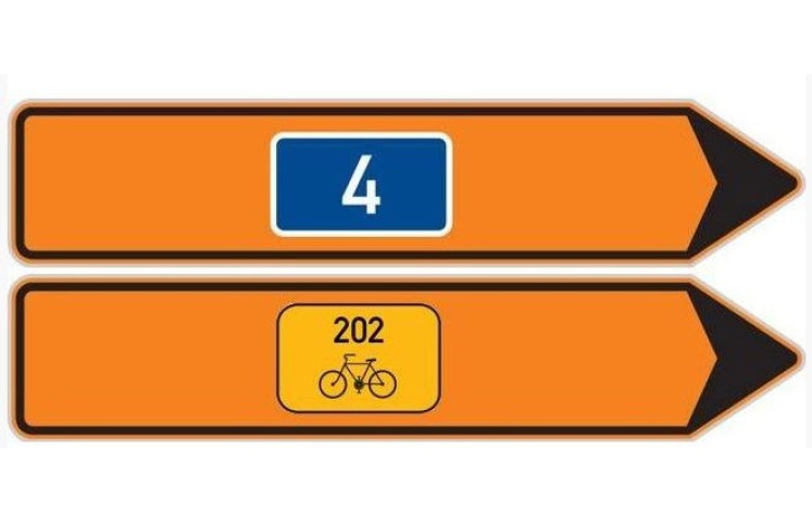 Dopravní značka IS11d - Směrová tabule pro vyznačení objížďky Dopravní značka IS11d - Směrová tabule pro vyznačení objížďky