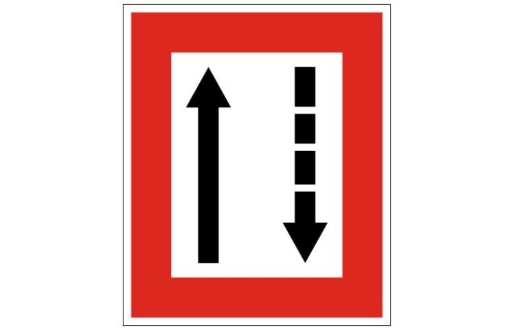 Plavební znak B3a - Příkaz přidržovat se strany plavební dráhy, která je po levém boku Plavební znak B3a - Příkaz přidržovat se strany plavební dráhy, která je po levém boku