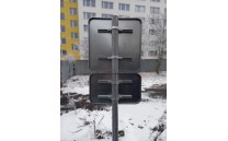 Nástavec pro sloupky na dopravní značky