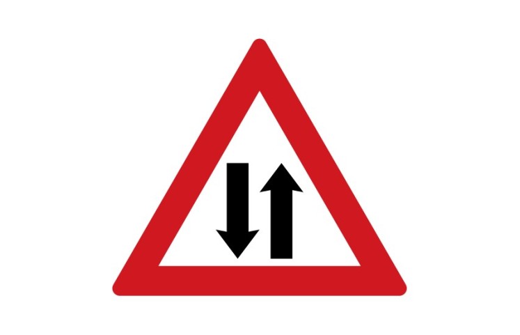 Dopravní značka A9 - Provoz v obou směrech