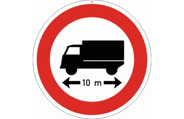 Dopravní značka B17 - Zákaz vjezdu voz., jejichž délka přesahuje vyznačenou mez