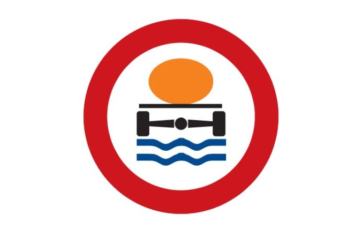 Dopravní značka B19 - Zákaz vjezdu vozidel přepravujících náklad, který může způsobit znečištění vody